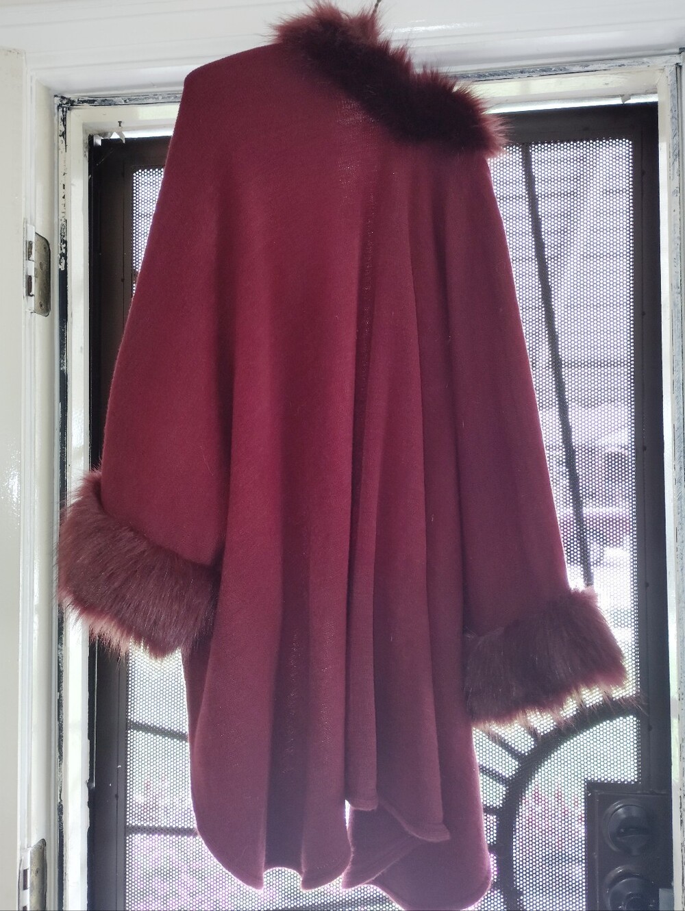 Women's Faux Fur Trim Burgundy Cape Sweater - Picture 4 of 5